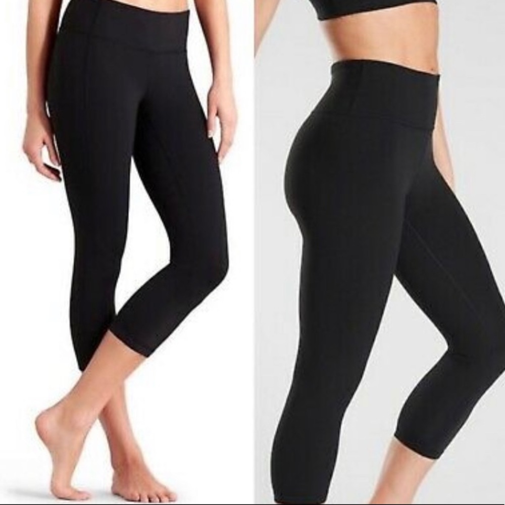 Athleta Black Revelation Crop Leggings
